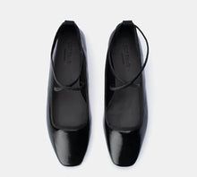 Load image into Gallery viewer, Dof Studios Isabella black patent