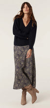 Load image into Gallery viewer, Cable Audrey Merino Jumper Navy