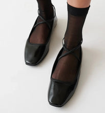 Load image into Gallery viewer, Dof Studios Isabella black patent