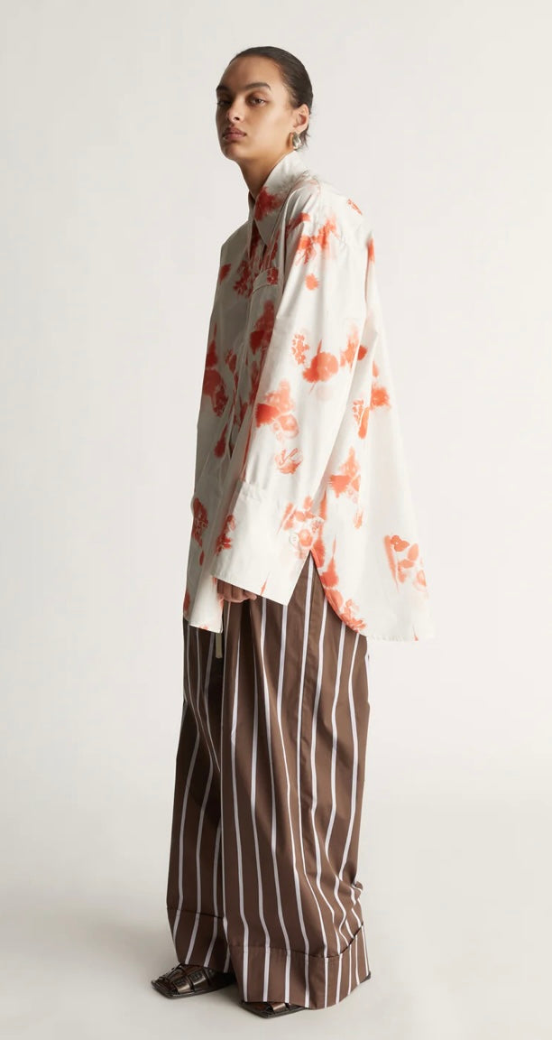 LEE MATHEWS（リーマシュー）　オーバーサイズ　フラワープリントシャツ Lee Mathews Fleur LS Shirt – Deluxe Lorne
