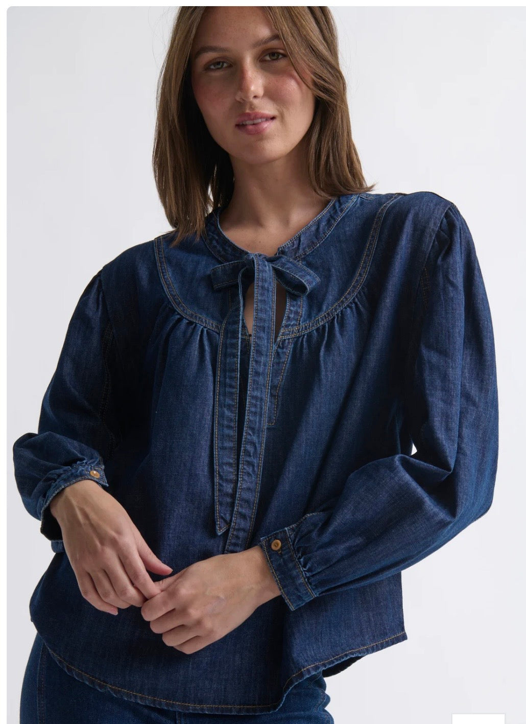 Kireina Kelly Shirt in Palisade Blue