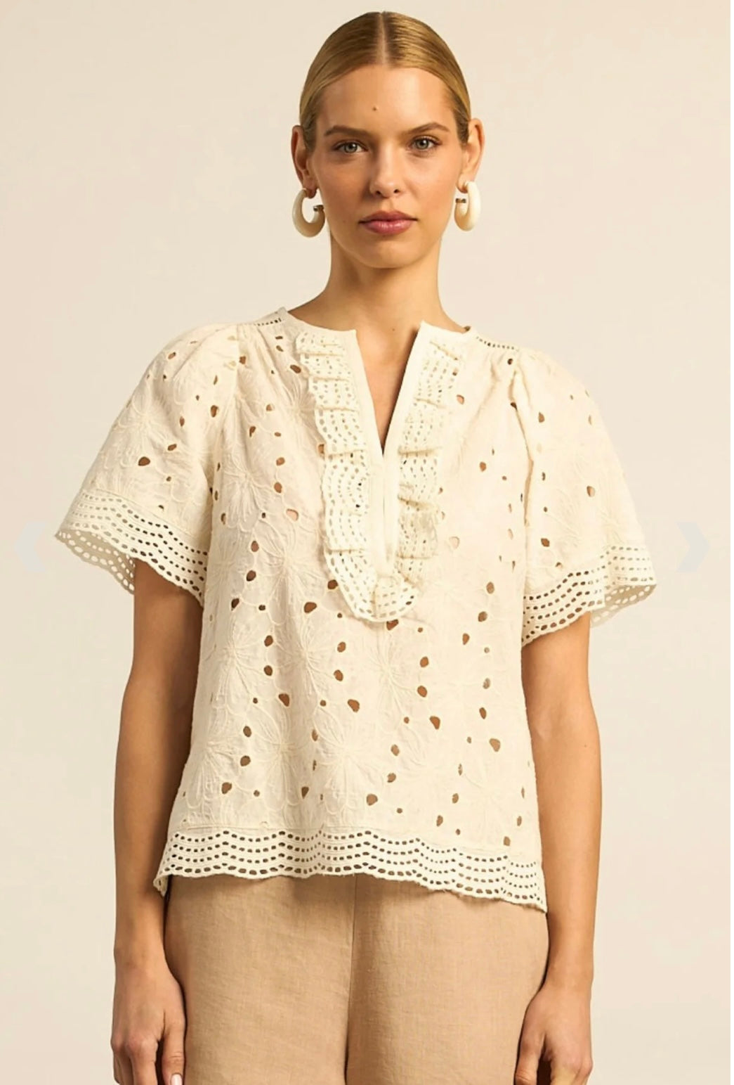 Zoe Kratzmann Vantage top Cream