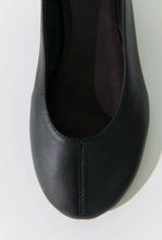 Load image into Gallery viewer, St Agni Low Scoop Ballet Flat