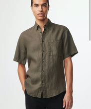 Load image into Gallery viewer, No Nationality Arne Short Sleeve Linen Shirt