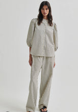 Load image into Gallery viewer, Second Female Serifa Black Striped Shirt