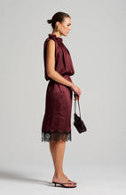 Load image into Gallery viewer, Le Stripe Le Cocktail Skirt Burgundy