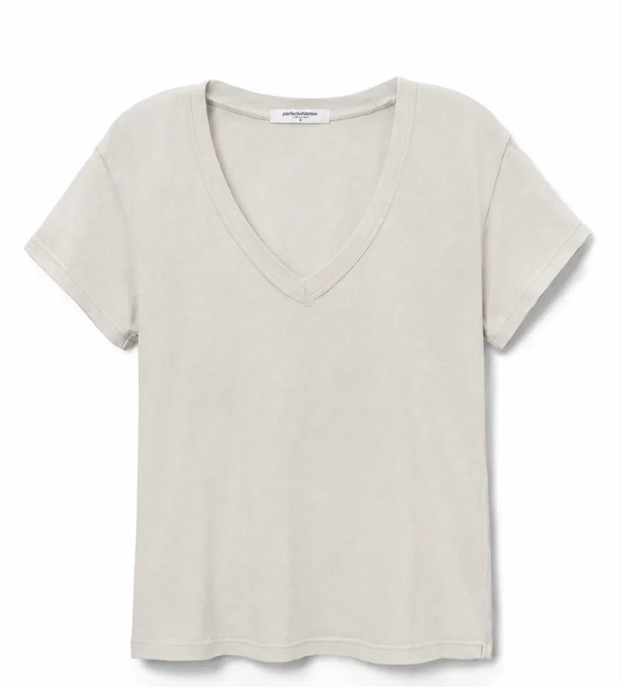 Perfect White Tee in Whitecap Grey