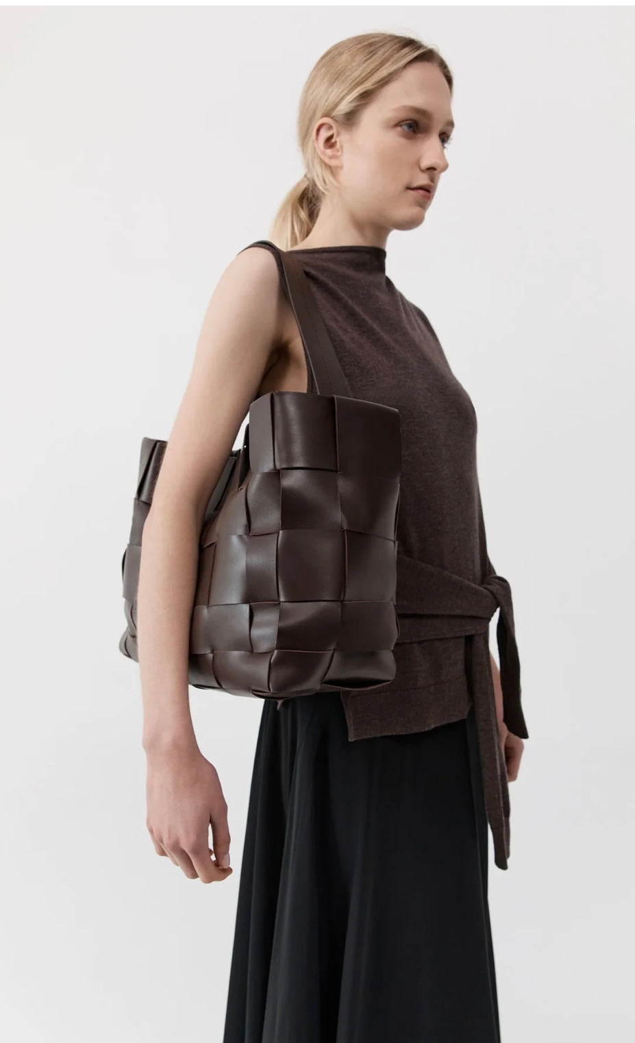 St Agni Woven Large Tote - Chocolate