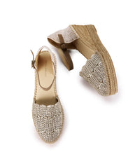 Load image into Gallery viewer, Estilo Emporio Margarite Espadrille Wedge - Natural Metallic