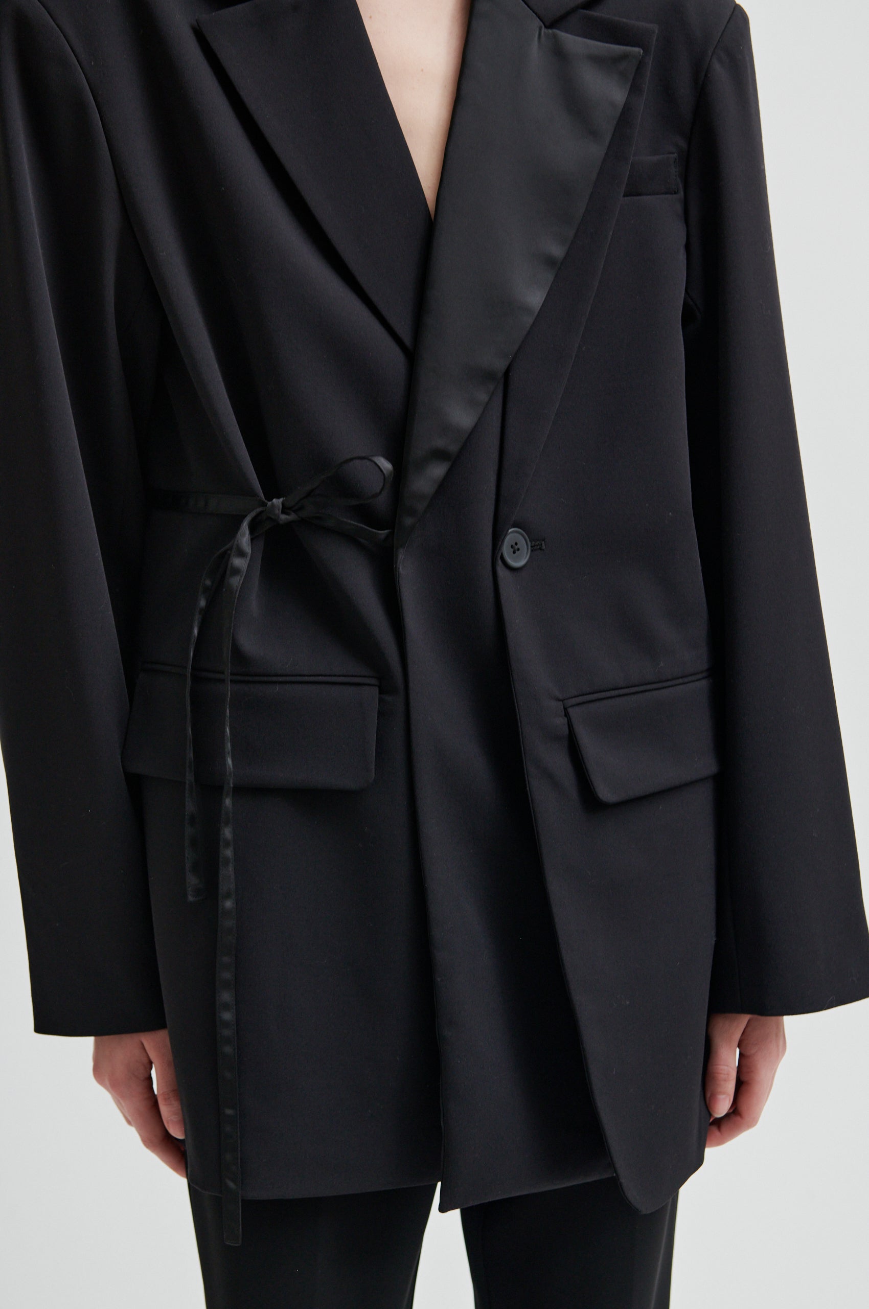 Second Female Drink Side Tie Blazer Black