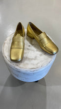 Load image into Gallery viewer, Pedro Garcia Galit Loafer in Ore (Gold)