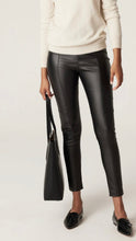 Load image into Gallery viewer, Cable Waxed Legging