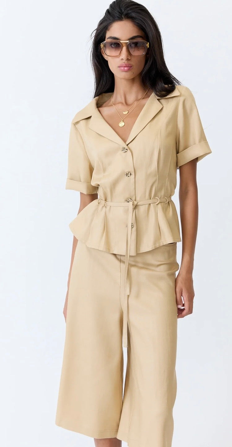 Eder By Anna Josephine Shorts in Caramel Herringbone
