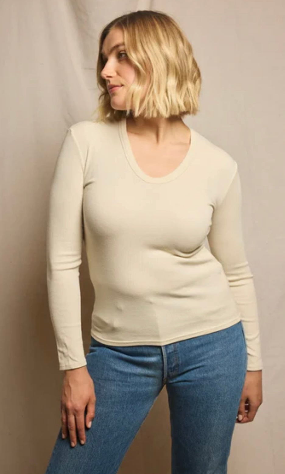 Perfect White Tee Robyn Tee in Sugar