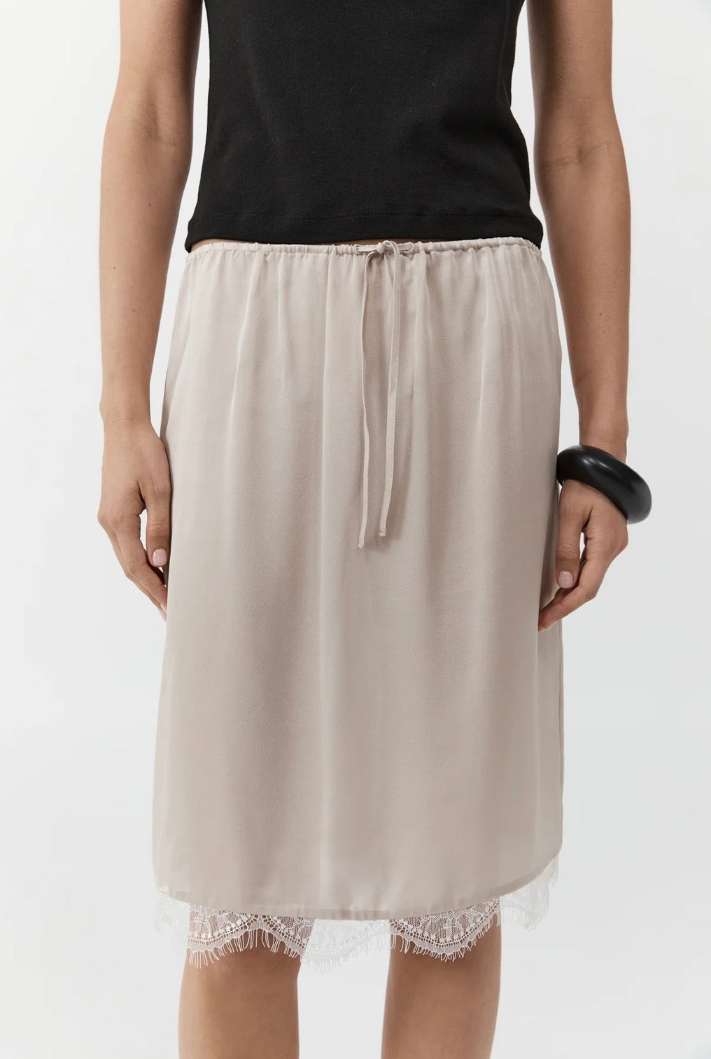 St Agni Fine Lace Skirt Stone