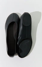 Load image into Gallery viewer, St Agni Low Scoop Ballet Flat