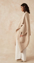 Load image into Gallery viewer, Estilo Emporio Husky Wool Coat Oatmeal
