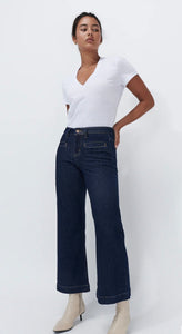 Kireina Freya Jean in Indigo