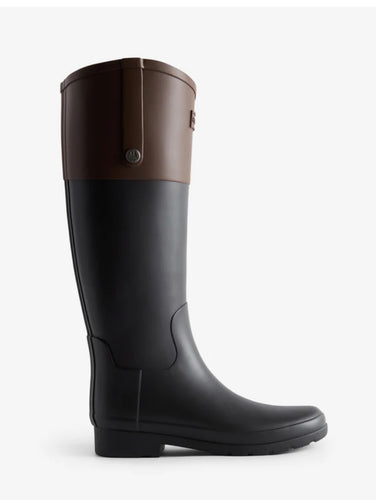 Hunter Refined Riding Boot in Black / Bolt Brown