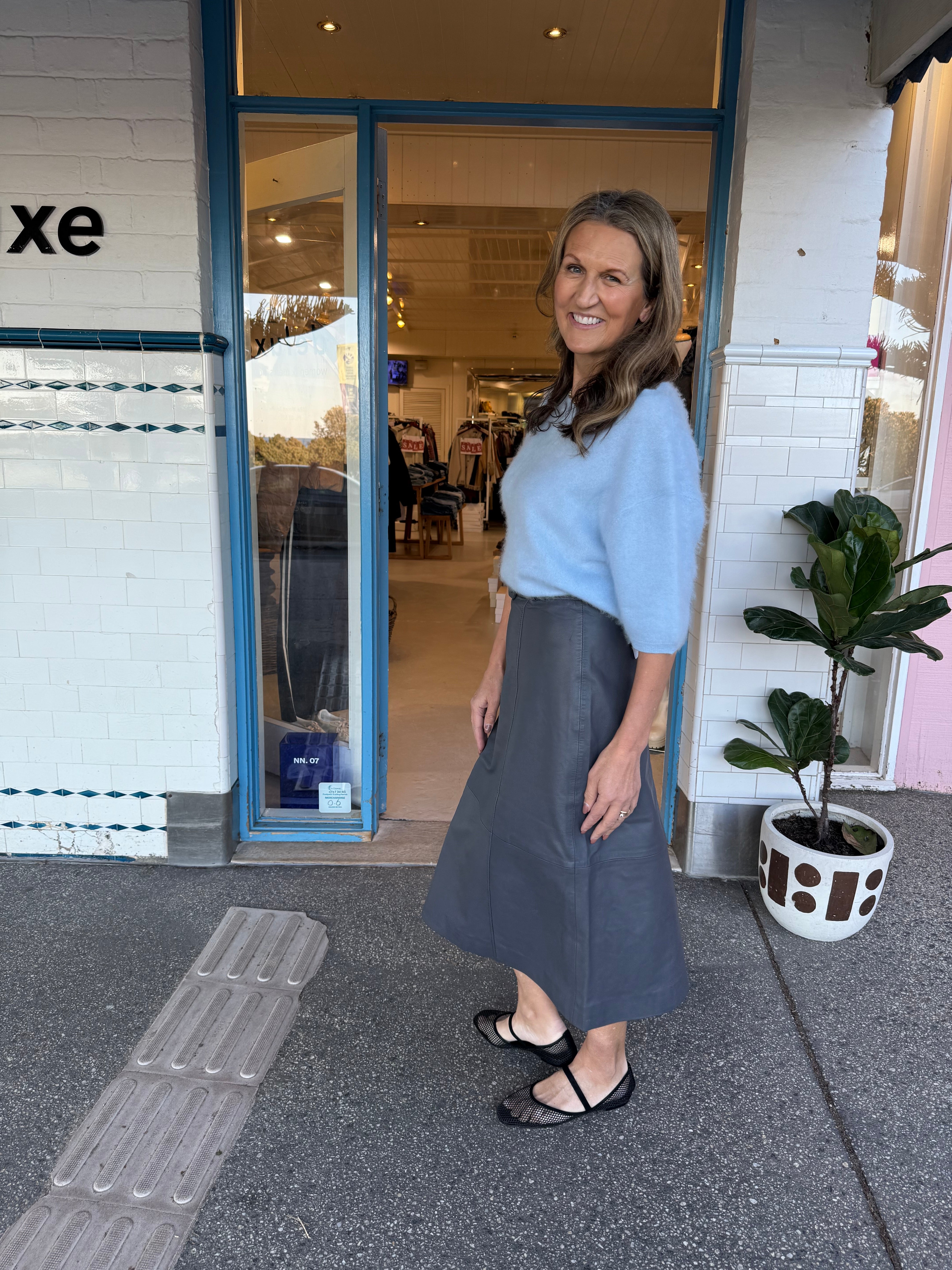 Dea the Label Business Skirt in Elephant Grey