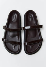 Load image into Gallery viewer, St Agni Utility Slide Coffee