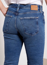 Load image into Gallery viewer, AG Denim Ex-Boyfriend Jean