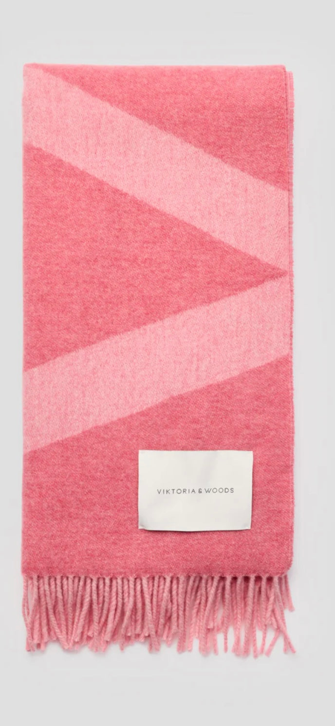 Viktoria and Woods Snowdrift Scarf