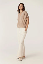 Load image into Gallery viewer, Cable Pure Cashmere Relaxed Top - Biscuit