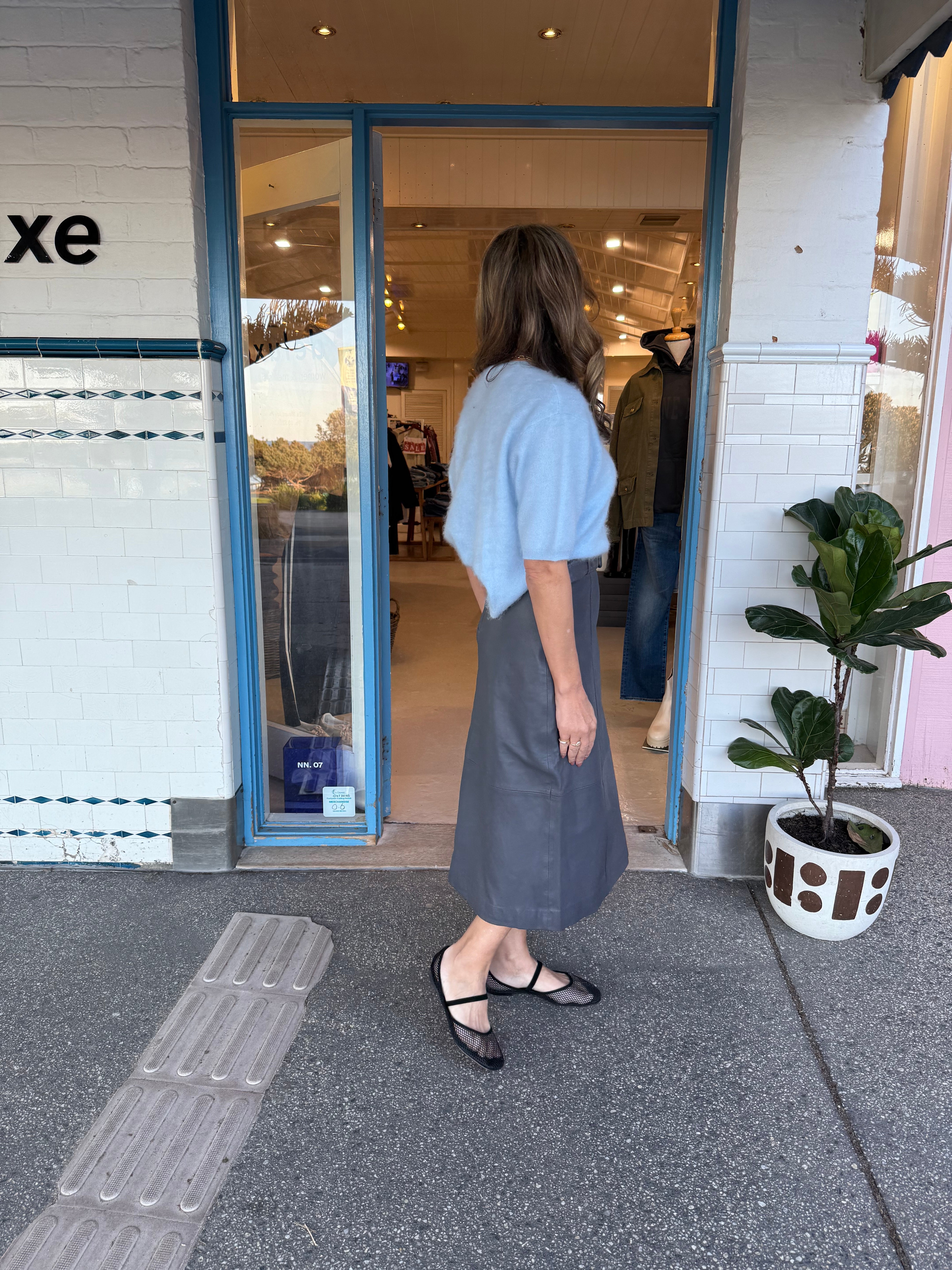 Dea the Label Business Skirt in Elephant Grey