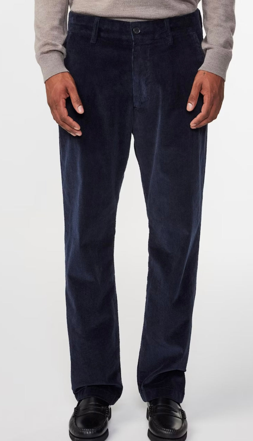 NN07 Alex Straight Leg Corduroy Trouser