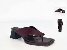 Load image into Gallery viewer, Alias Mae Alina - Burgundy Oily Leather