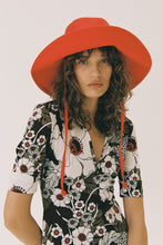 Load image into Gallery viewer, Lack of Color Holiday Bucket  Flame