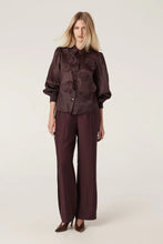 Load image into Gallery viewer, Cable Goldie Pant Raisin