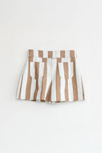 Load image into Gallery viewer, Binny Carrots and Apples Shorts