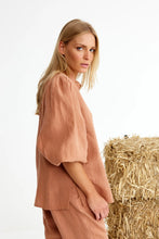 Load image into Gallery viewer, Binny Leather - linen shirt