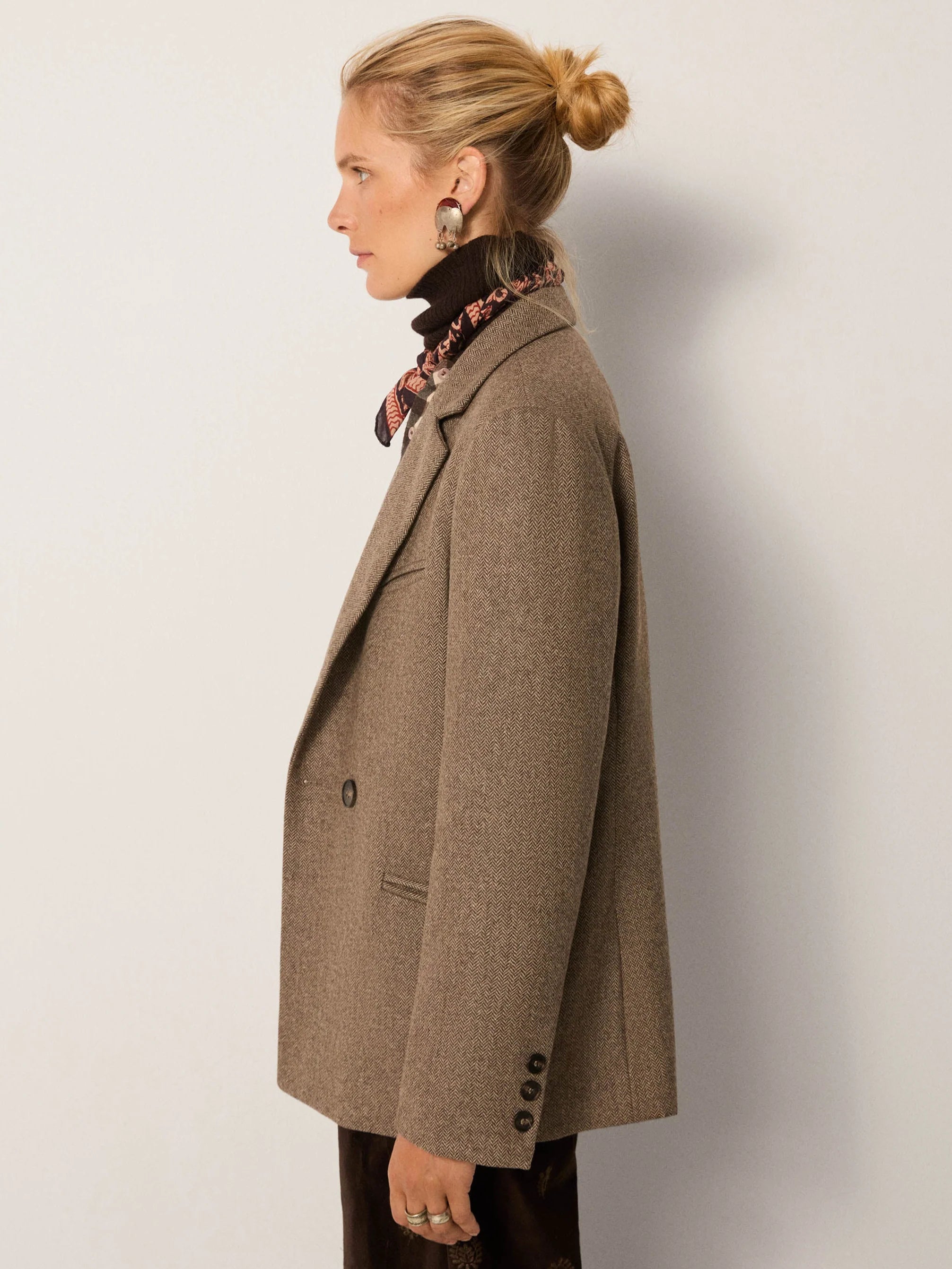 Maison Hotel Jackie Blazer - Walnut