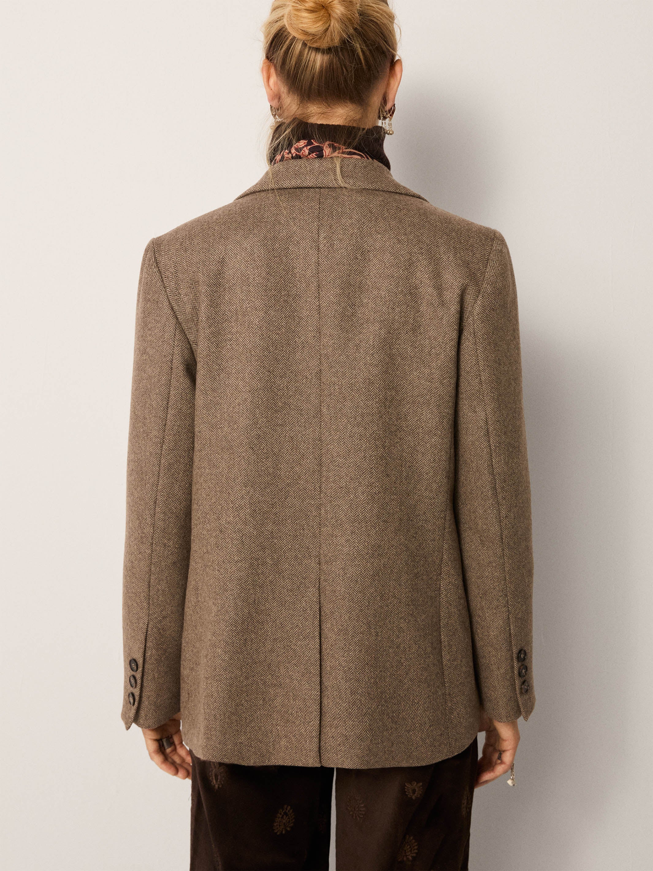 Maison Hotel Jackie Blazer - Walnut