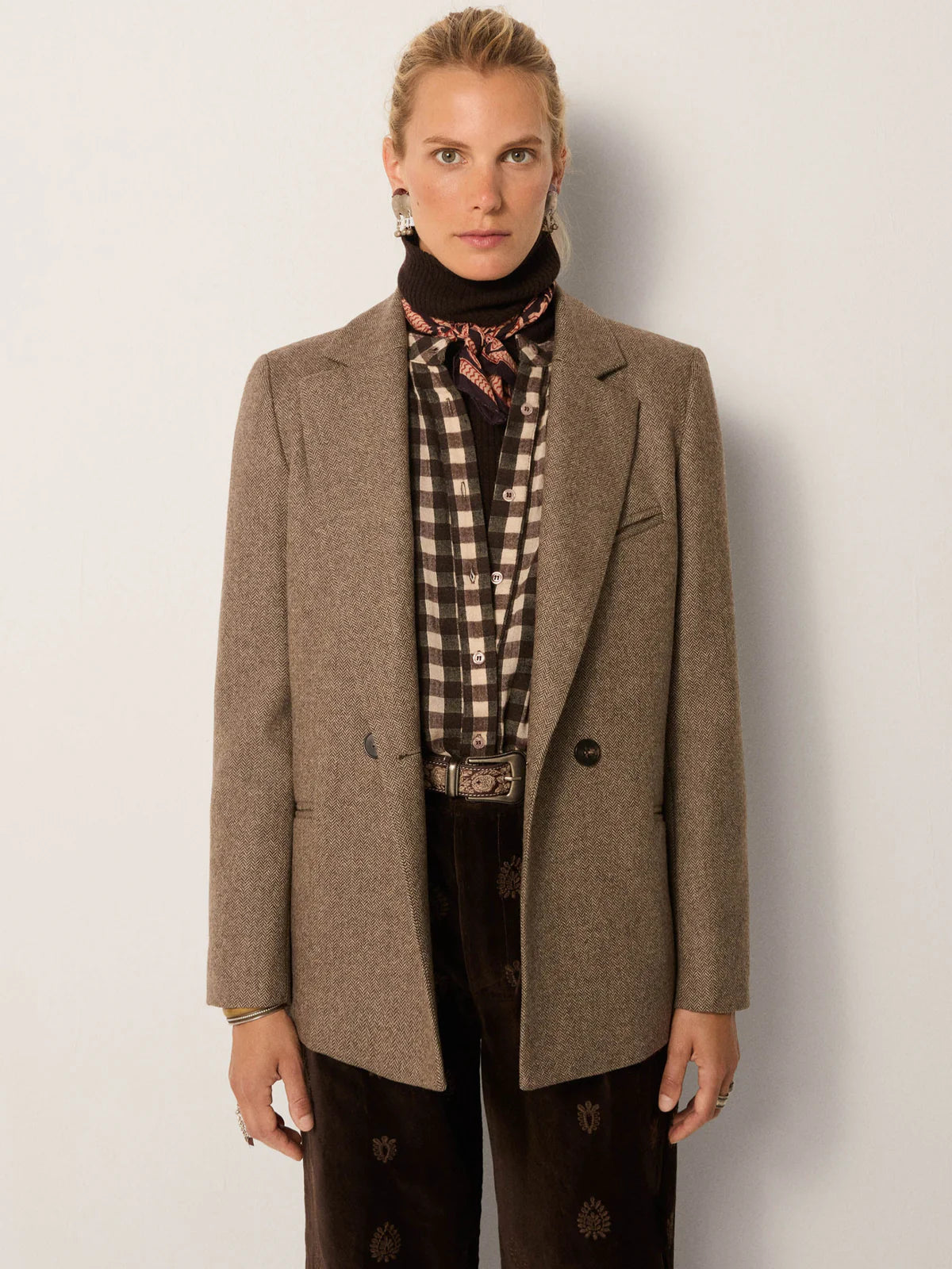 Maison Hotel Jackie Blazer - Walnut