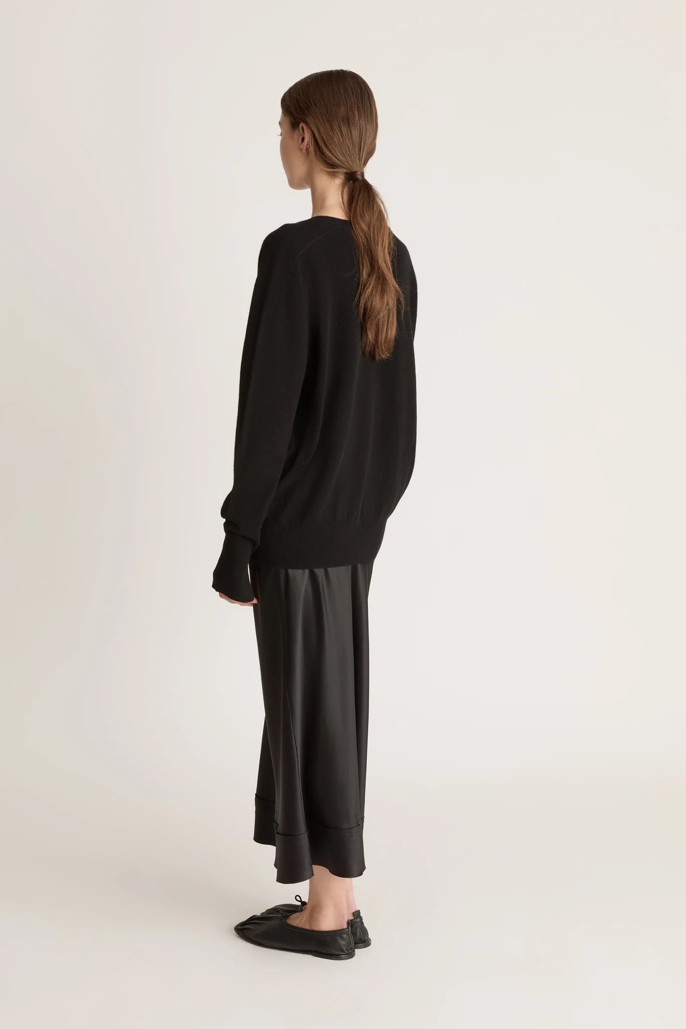 Lee Mathews Cashmere V Neck Sweater Black