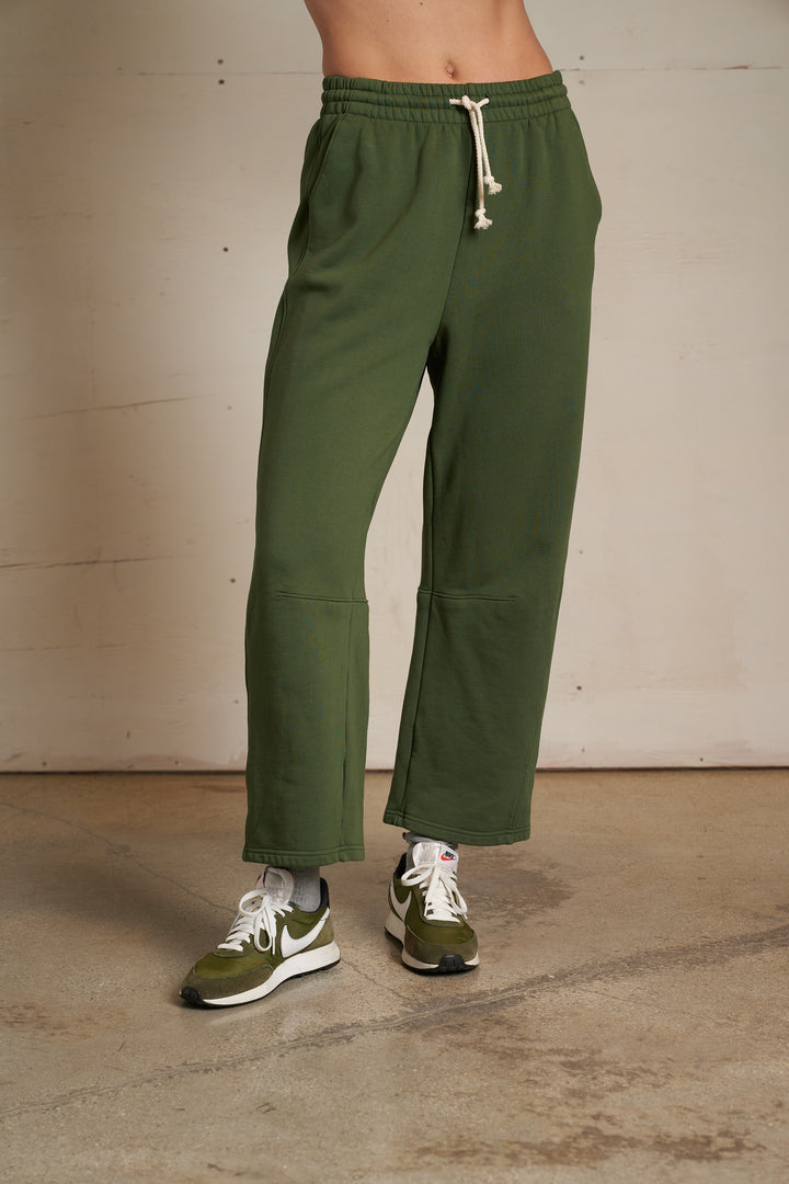 Perfect White Tee Fallon  Heavier Fleece Pants in Fern Green