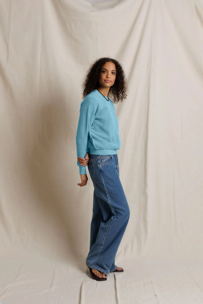 Perfect White Tee Ziggy Shrunken  Crew Neck Sweatshirt  Reverse Fleece Milky Blue