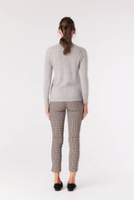 Load image into Gallery viewer, Cable Pure Cashmere Crew Jumper Grey Marle