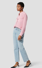 Load image into Gallery viewer, Equipment Slim Signature Silk Shirt in Pink