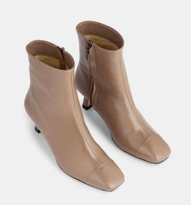 Ivy Lee Copenhagen Falula  Boot in Taupe