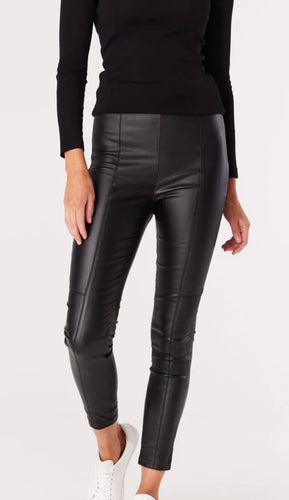 Cable Waxed Legging in Black