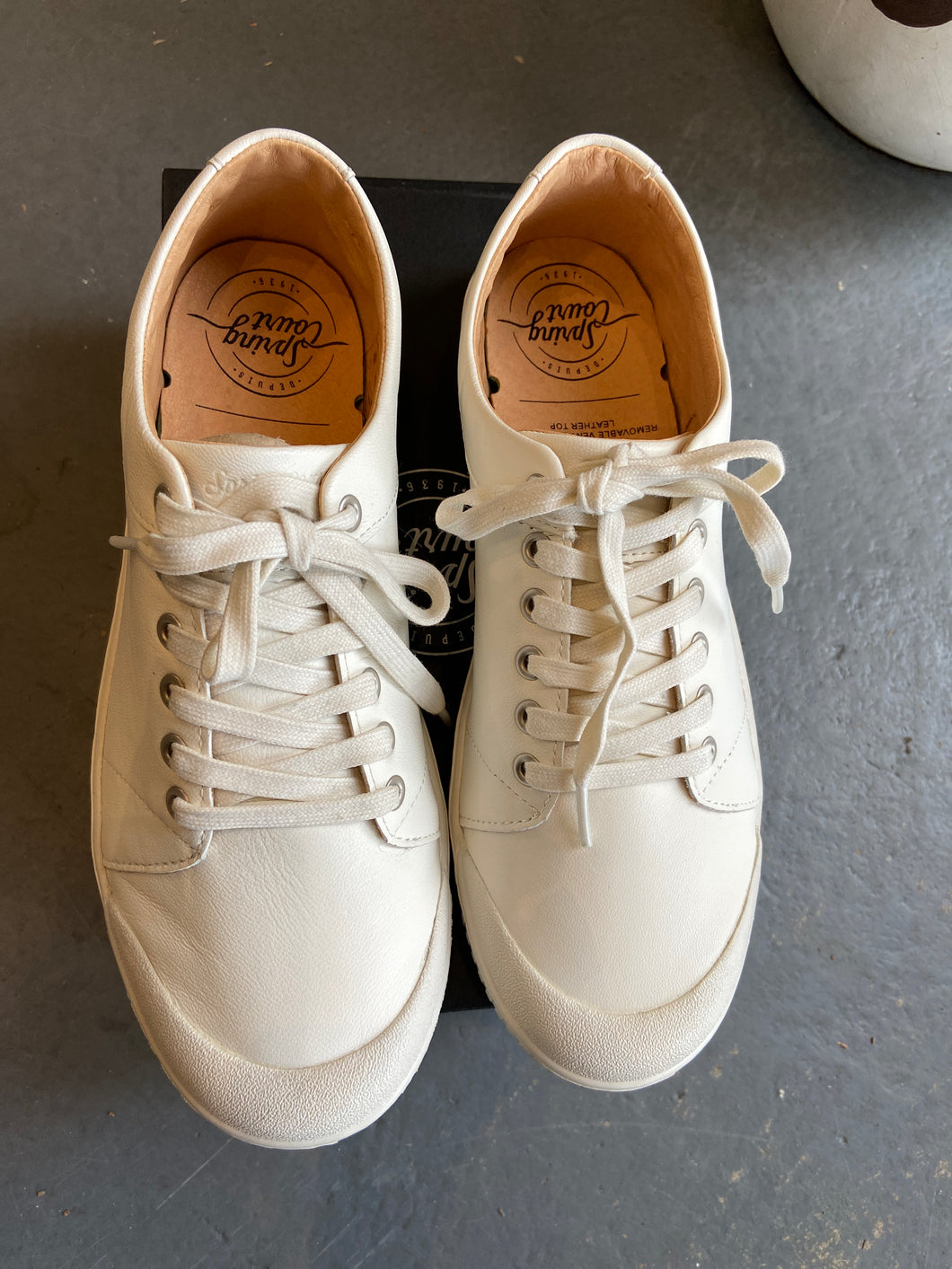 SPRING COURT - MENS G2 Goatskin Sneaker In White
