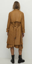 Load image into Gallery viewer, West 14th Soho Trench in Toasty Caramel