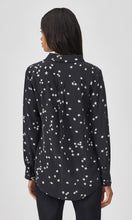 Load image into Gallery viewer, Equipment - Slim Signature Silk Shirt in Black Star Print