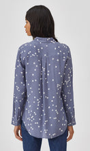 Load image into Gallery viewer, Equipment - Slim Signature Silk Shirt in Bluestone Star